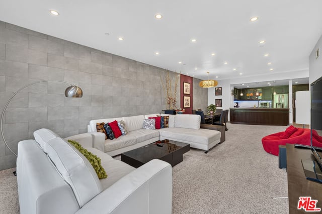 324 N Palm Drive 404, Beverly Hills, CA 90210 — photo 9 of 41