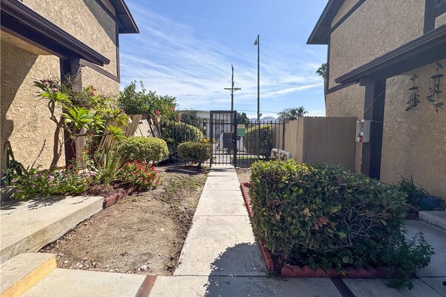 8601 Sunland Blvd 67, Sun Valley, CA 91352 — photo 33 of 40