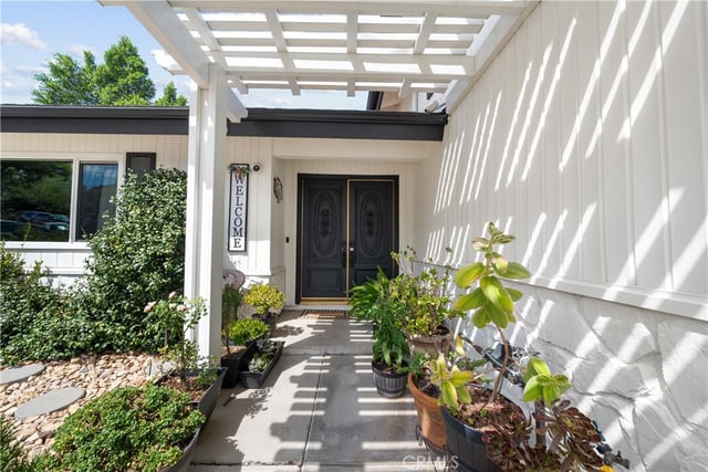 26173 Abdale, Newhall, CA 91321 — photo 11 of 70