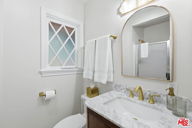 15946 Woodvale Road, Los Angeles, CA 91436 — photo 38 of 49