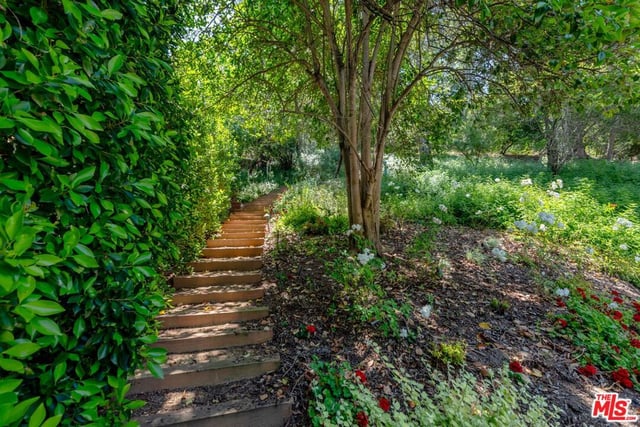 15946 Woodvale Road, Los Angeles, CA 91436 — photo 45 of 49