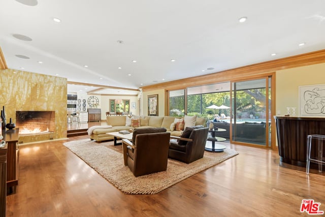 15946 Woodvale Road, Los Angeles, CA 91436 — photo 8 of 49