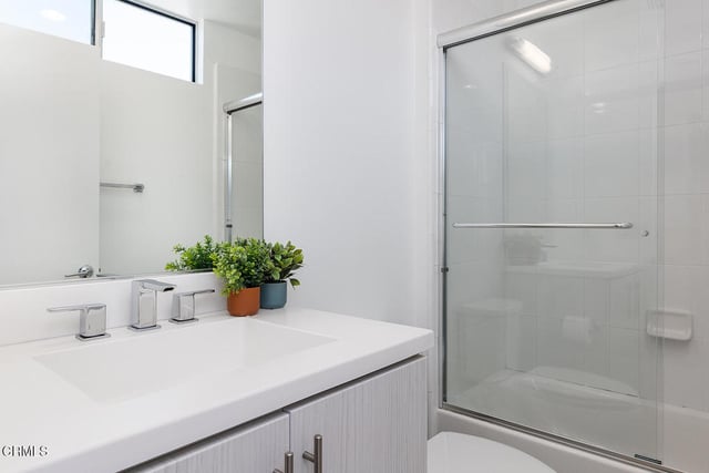 1847 Silent Era Drive, Los Angeles, CA 90026 — photo 14 of 21