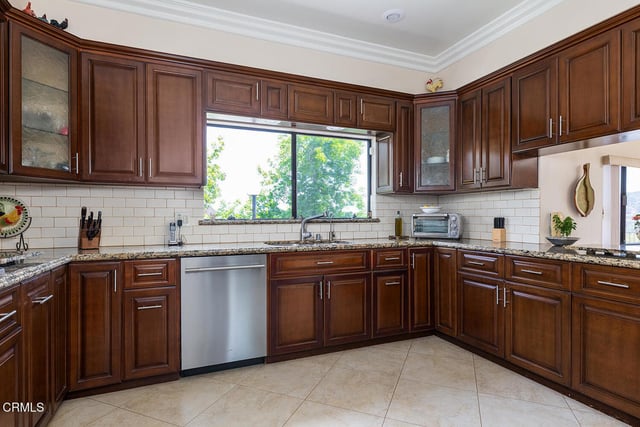 1861 Oakmont Terrace, Glendale, CA 91208 — photo 12 of 37