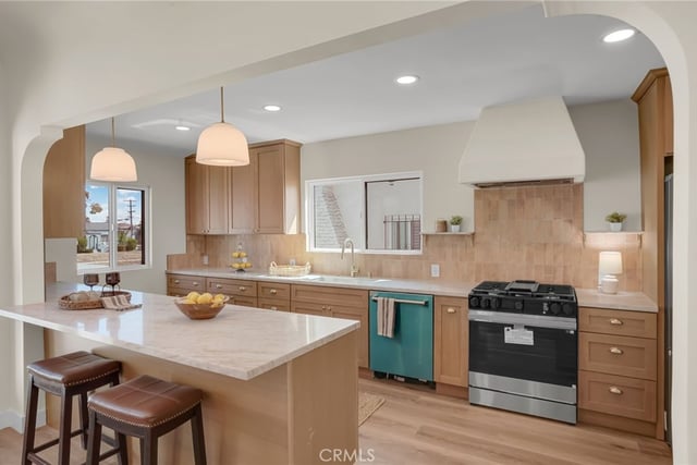 1912 W 76th, Los Angeles, CA 90047 — photo 22 of 69