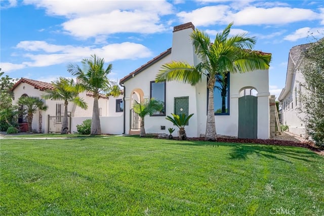 1912 W 76th, Los Angeles, CA 90047 — photo 3 of 69