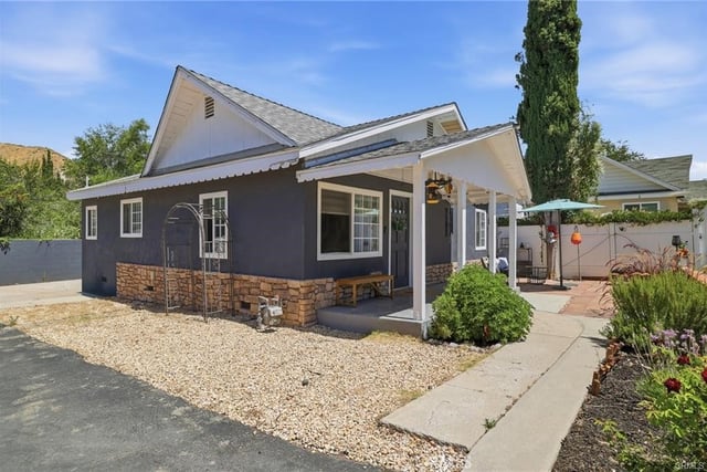 16775 Sierra Highway, Canyon Country, CA 91351 — photo 2 of 24