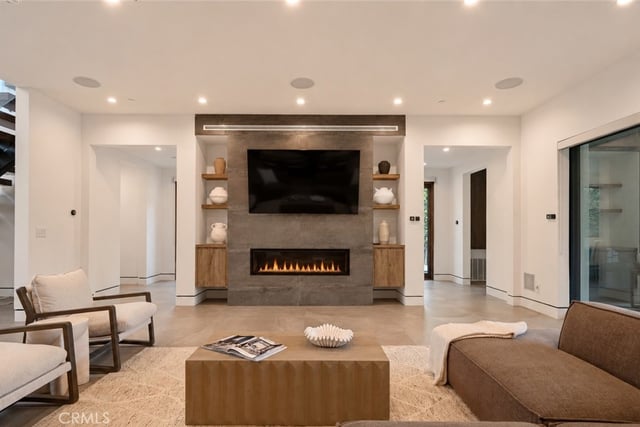 23262 Gonzales Drive, Woodland Hills, CA 91367 — photo 15 of 75