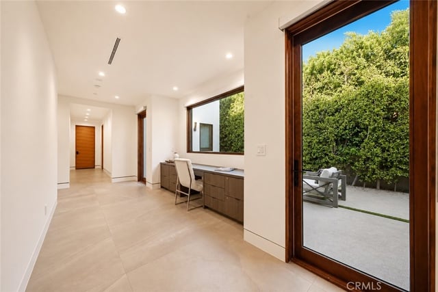 23262 Gonzales Drive, Woodland Hills, CA 91367 — photo 31 of 75