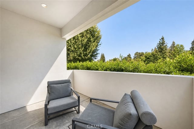 23262 Gonzales Drive, Woodland Hills, CA 91367 — photo 37 of 75