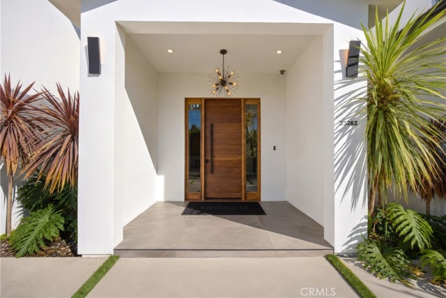 23262 Gonzales Drive, Woodland Hills, CA 91367 — photo 9 of 75