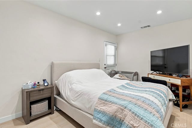 2142 E Chevy Chase, Glendale, CA 91206 — photo 19 of 57