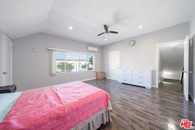 804 W 55th Street, Los Angeles, CA 90037 — photo 20 of 25