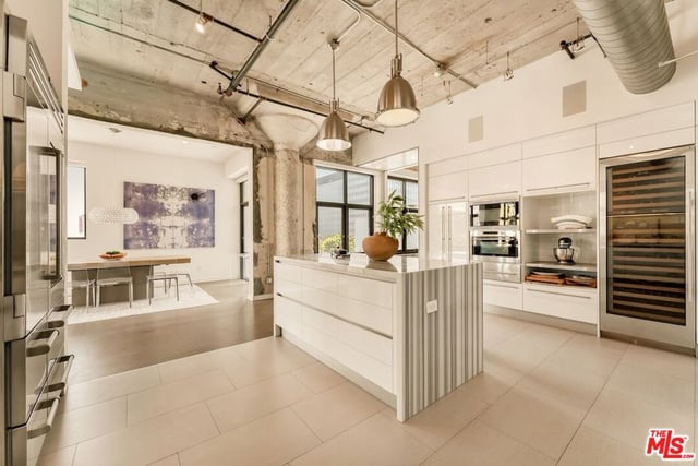 330 W 11th Street 401 & 402, Los Angeles, CA 90015 — photo 21 of 37