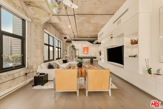 330 W 11th Street 401 & 402, Los Angeles, CA 90015 — photo 5 of 37