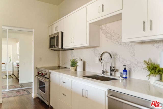 960 San Pasqual Street 203, Pasadena, CA 91106 — photo 12 of 46