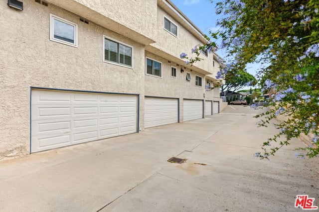 2016 Euclid Street 13, Santa Monica, CA 90405 — photo 24 of 31