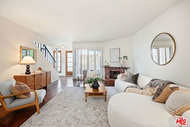 2016 Euclid Street 13, Santa Monica, CA 90405 — photo 4 of 31