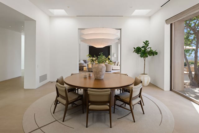 1016 N Hillcrest Road, Beverly Hills, CA 90210 — photo 17 of 44