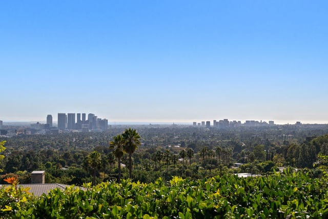 1016 N Hillcrest Road, Beverly Hills, CA 90210 — photo 42 of 44