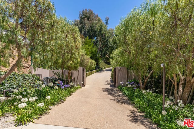 1016 N Hillcrest Road, Beverly Hills, CA 90210 — photo 44 of 44
