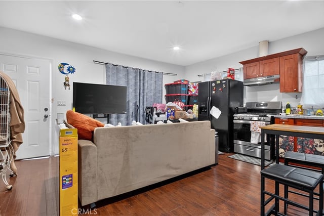 11081 De Garmo, Pacoima, CA 91331 — photo 18 of 27