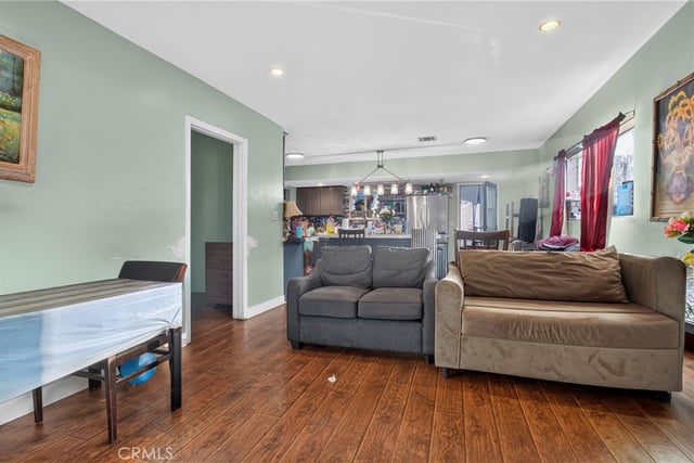 11081 De Garmo, Pacoima, CA 91331 — photo 4 of 27