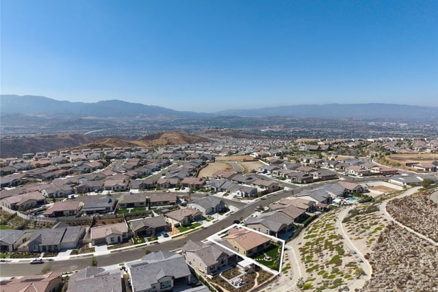 17833 Cirrus Drive, Canyon Country, CA 91350 — photo 37 of 53
