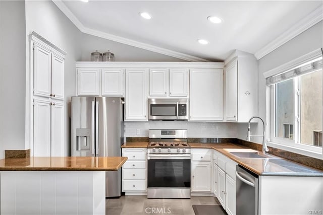18631 Collins 10, Tarzana, CA 91356 — photo 5 of 14