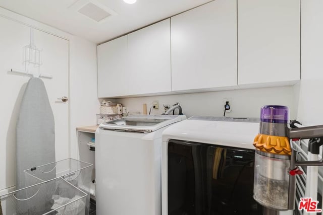 631 S Kenmore Avenue 303, Los Angeles, CA 90005 — photo 12 of 28