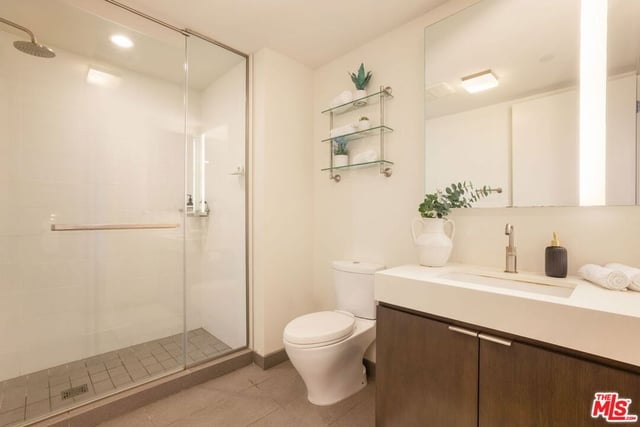 1755 Ocean Avenue 412, Santa Monica, CA 90401 — photo 19 of 32