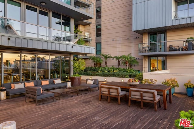 1755 Ocean Avenue 412, Santa Monica, CA 90401 — photo 25 of 32