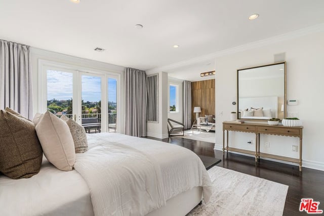 4131 Prado De Los Caballos, Calabasas, CA 91302 — photo 15 of 32