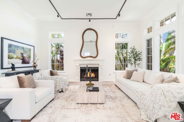4131 Prado De Los Caballos, Calabasas, CA 91302 — photo 3 of 32