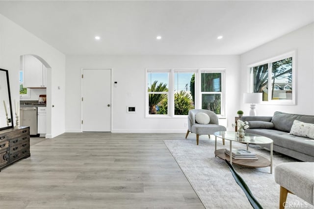 1136 E 71st, Long Beach, CA 90805 — photo 9 of 47