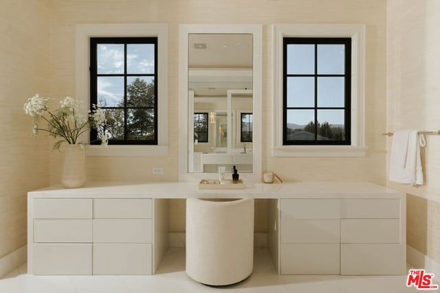 721 N Bonhill Road, Los Angeles, CA 90049 — photo 18 of 32