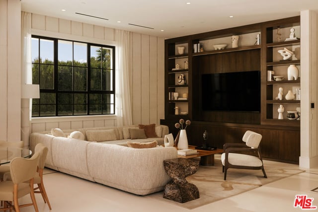 721 N Bonhill Road, Los Angeles, CA 90049 — photo 9 of 32