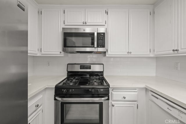 26974 Flo Lane 303, Canyon Country, CA 91351 — photo 15 of 33