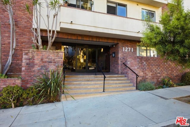 1271 Granville Avenue 402, Los Angeles, CA 90025 — photo 50 of 58
