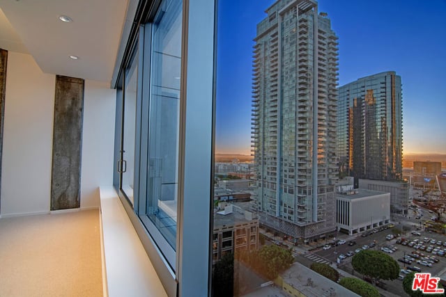 1155 S Grand Avenue 1511, Los Angeles, CA 90015 — photo 15 of 26