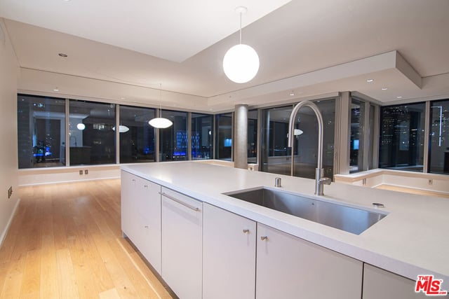 1155 S Grand Avenue 1511, Los Angeles, CA 90015 — photo 9 of 26