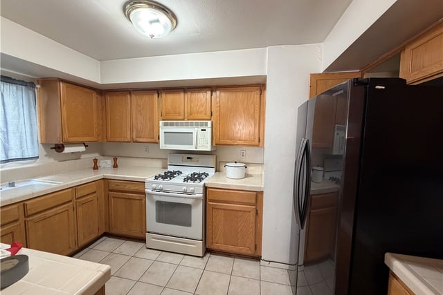 3663 Keystone Avenue 6, Los Angeles, CA 90034 — photo 10 of 25