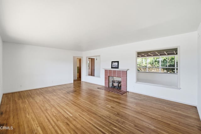 3405 Loma Vista Road, Ventura, CA 93003 — photo 4 of 47
