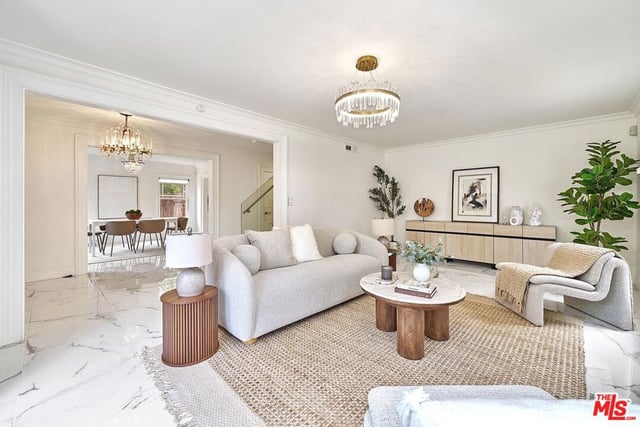 860 S Norton Avenue, Los Angeles, CA 90005 — photo 2 of 62