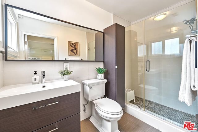 860 S Norton Avenue, Los Angeles, CA 90005 — photo 34 of 62