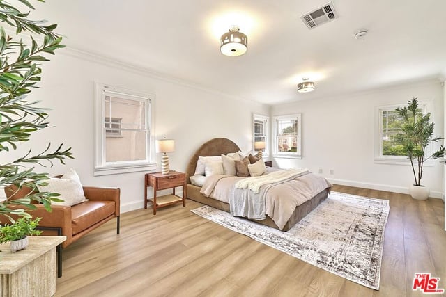 860 S Norton Avenue, Los Angeles, CA 90005 — photo 36 of 62