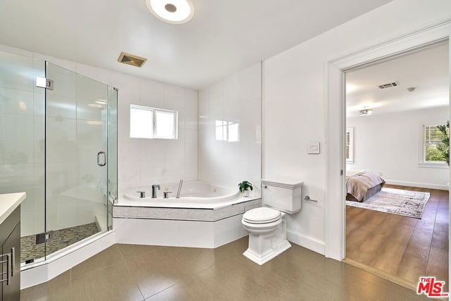 860 S Norton Avenue, Los Angeles, CA 90005 — photo 45 of 62