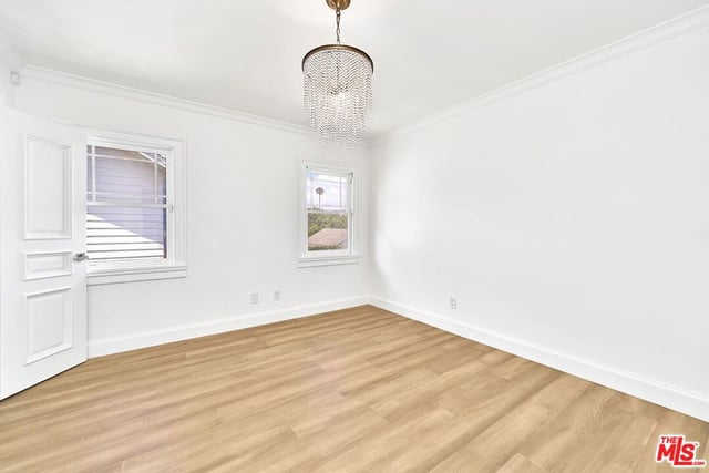 860 S Norton Avenue, Los Angeles, CA 90005 — photo 51 of 62