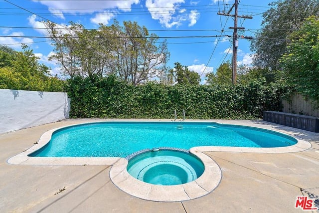 860 S Norton Avenue, Los Angeles, CA 90005 — photo 58 of 62
