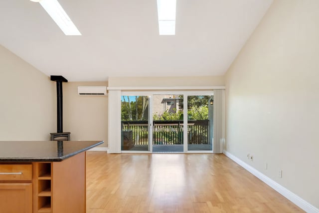 5901 Canterbury Drive 21, Culver City, CA 90230 — photo 12 of 34
